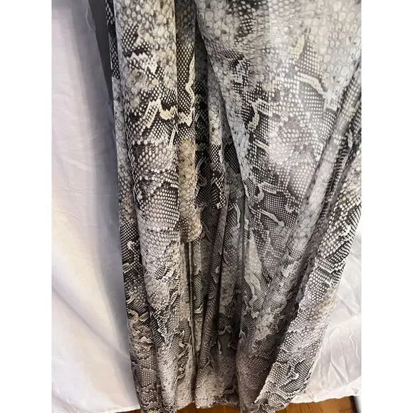 Show Me Your Mumu women's Kendall snakeskin sleeveless maxi dress Size‎ Medium - Picture 4 of 8